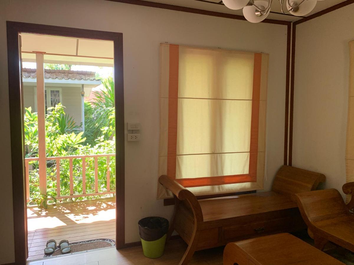 Oyo 75402 Villa Rayonghouse Ban Nong Sai Yong Bagian luar foto
