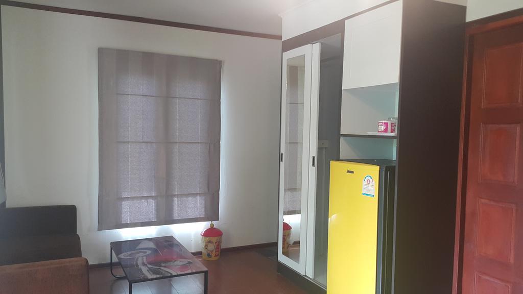 Oyo 75402 Villa Rayonghouse Ban Nong Sai Yong Bagian luar foto