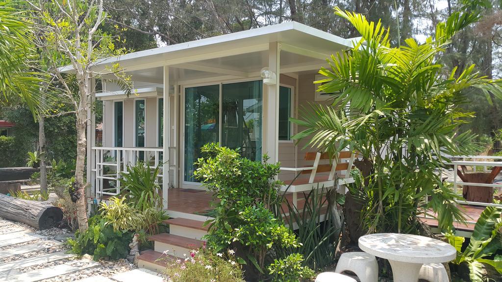 Oyo 75402 Villa Rayonghouse Ban Nong Sai Yong Bagian luar foto