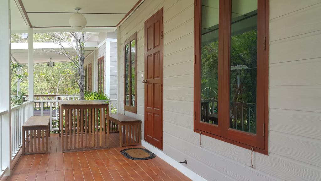 Oyo 75402 Villa Rayonghouse Ban Nong Sai Yong Bagian luar foto
