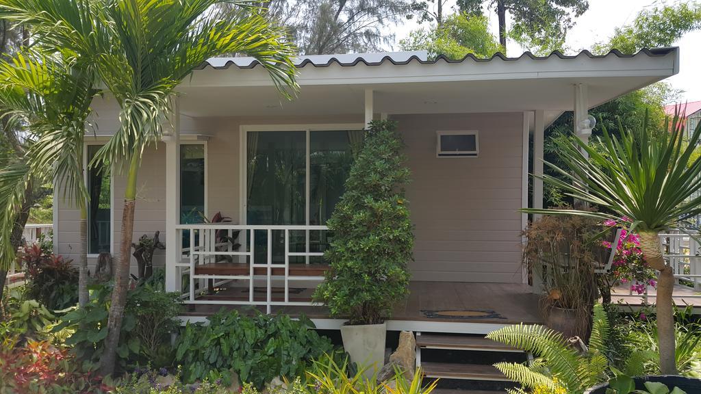 Oyo 75402 Villa Rayonghouse Ban Nong Sai Yong Bagian luar foto